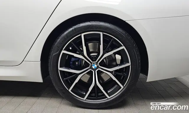 BMW 5 серия 2023 2.0 автомат (гидро), миниатюра 7