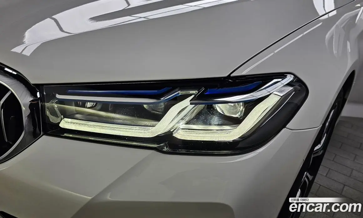 BMW 5 серия 2023 2.0 автомат (гидро), фото 8