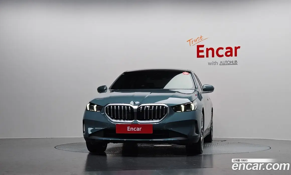 BMW 5 серия 2025 2.0 автомат (гидро), фото 3