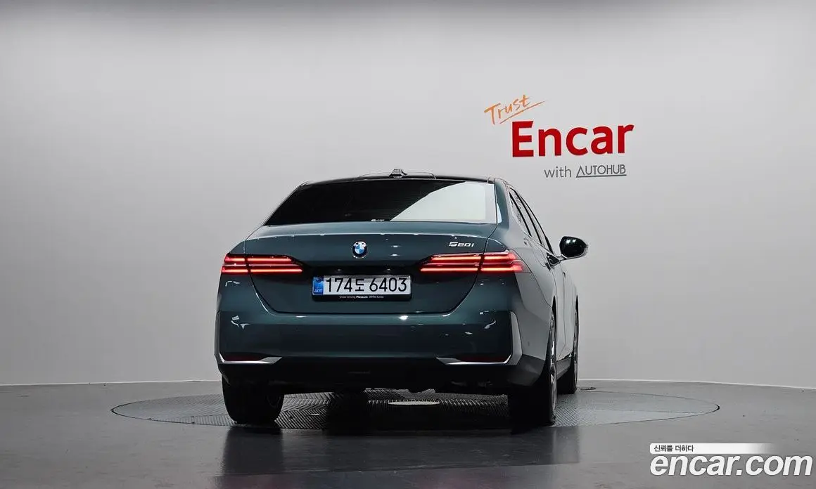 BMW 5 серия 2025 2.0 автомат (гидро), фото 4