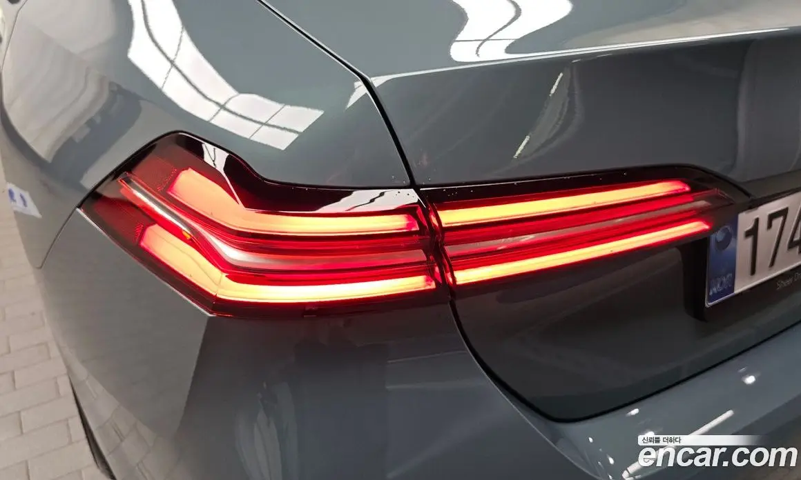 BMW 5 серия 2025 2.0 автомат (гидро), фото 9