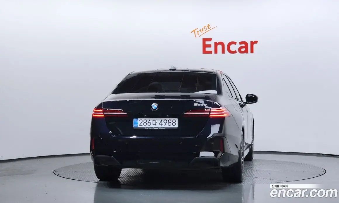 BMW 5 серия 2025 2.0 автомат (гидро), фото 4