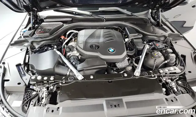 BMW 5 серия 2025 2.0 автомат (гидро), миниатюра 6