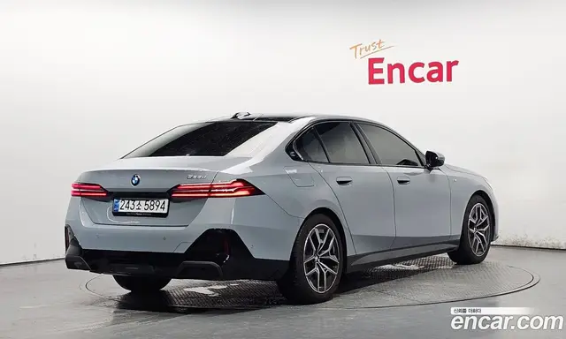 BMW 5 серия 2025 2.0 автомат (гидро), миниатюра 2