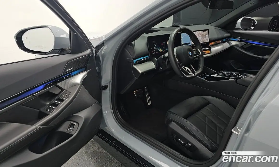 BMW 5 серия 2025 2.0 автомат (гидро), фото 17