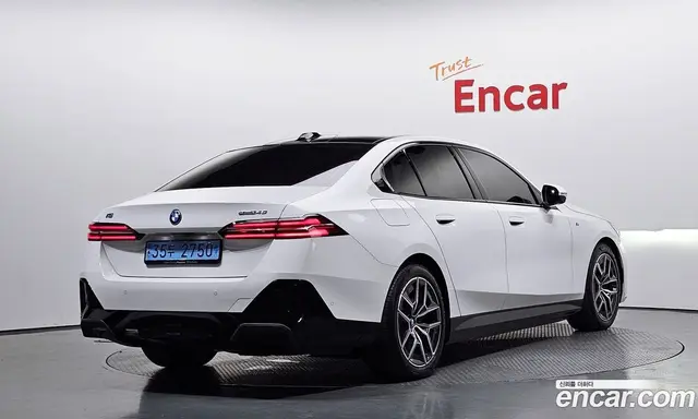 BMW i5 2023 0.2 автомат (гидро), миниатюра 2