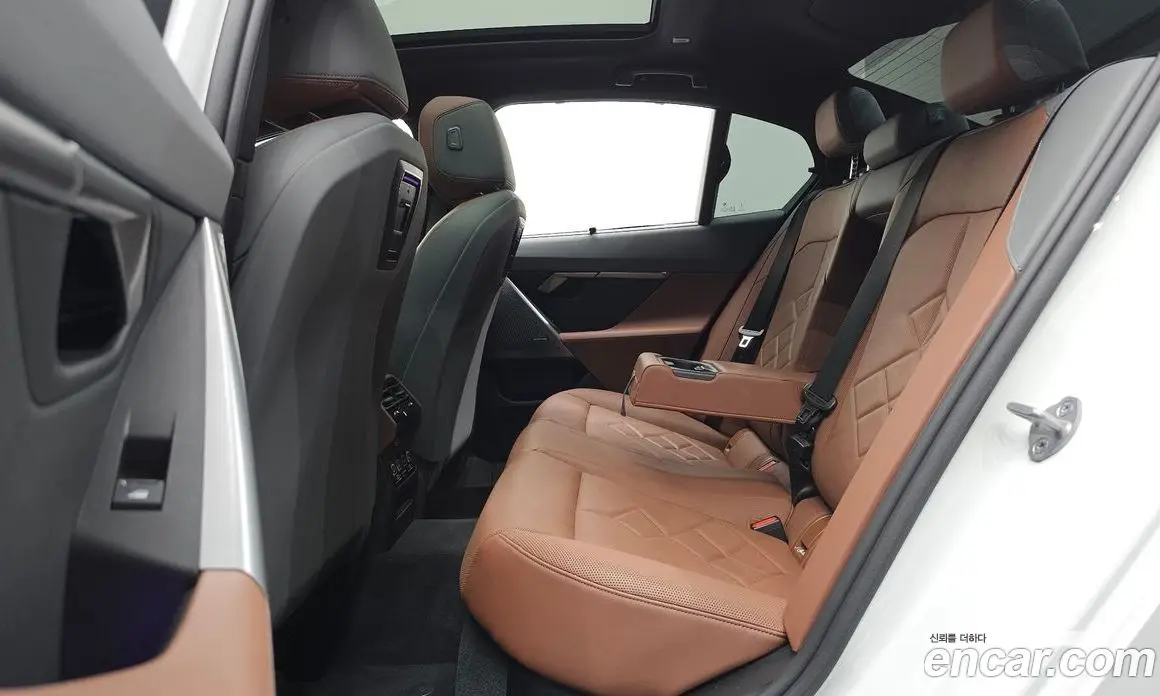 BMW i5 2023 0.2 автомат (гидро), фото 11