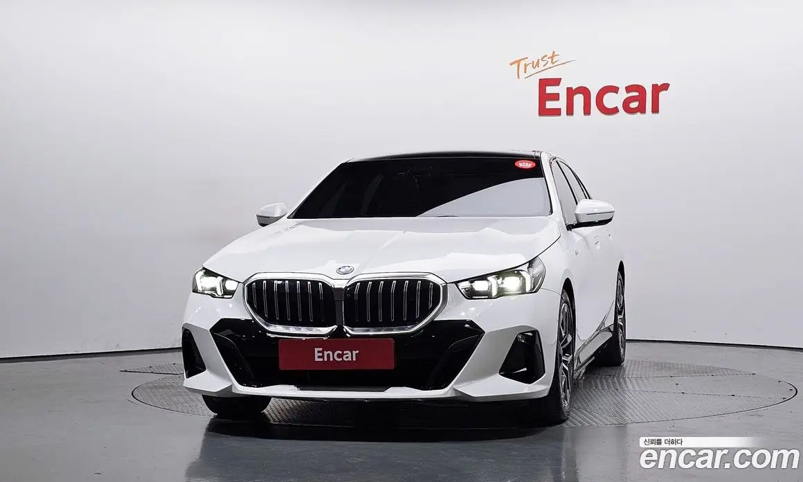BMW i5 2023 0.2 автомат (гидро), фото 3