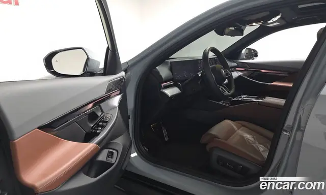 BMW i5 2025 0.2 автомат (гидро), миниатюра 12