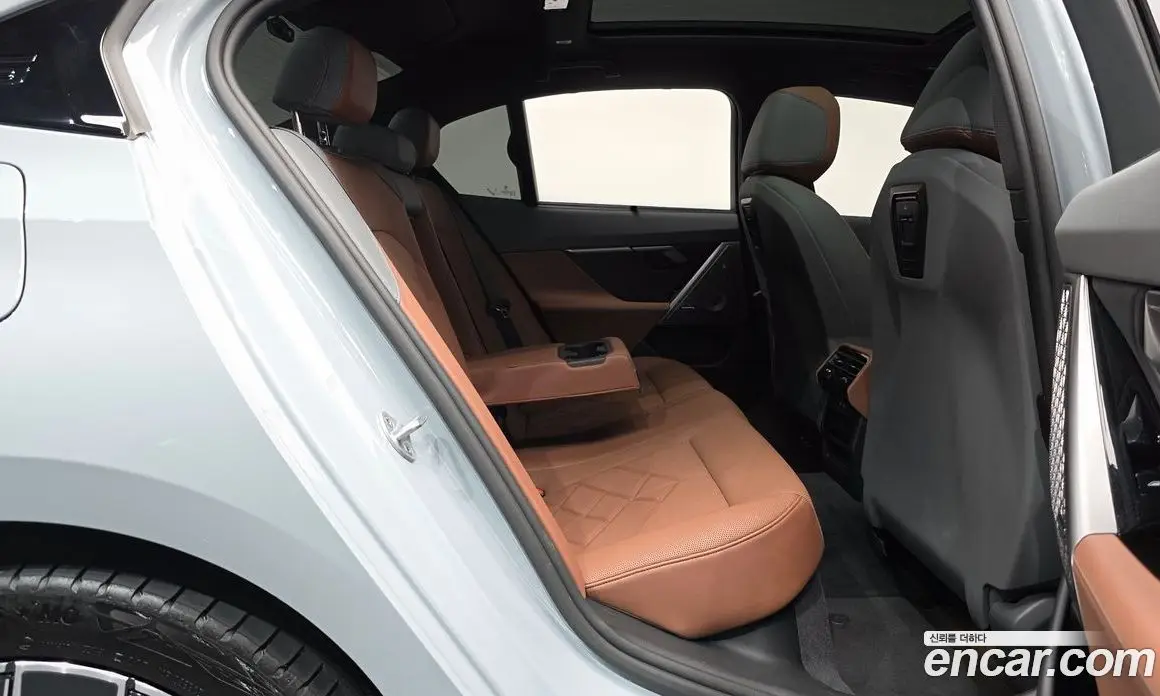 BMW i5 2025 0.2 автомат (гидро), фото 16