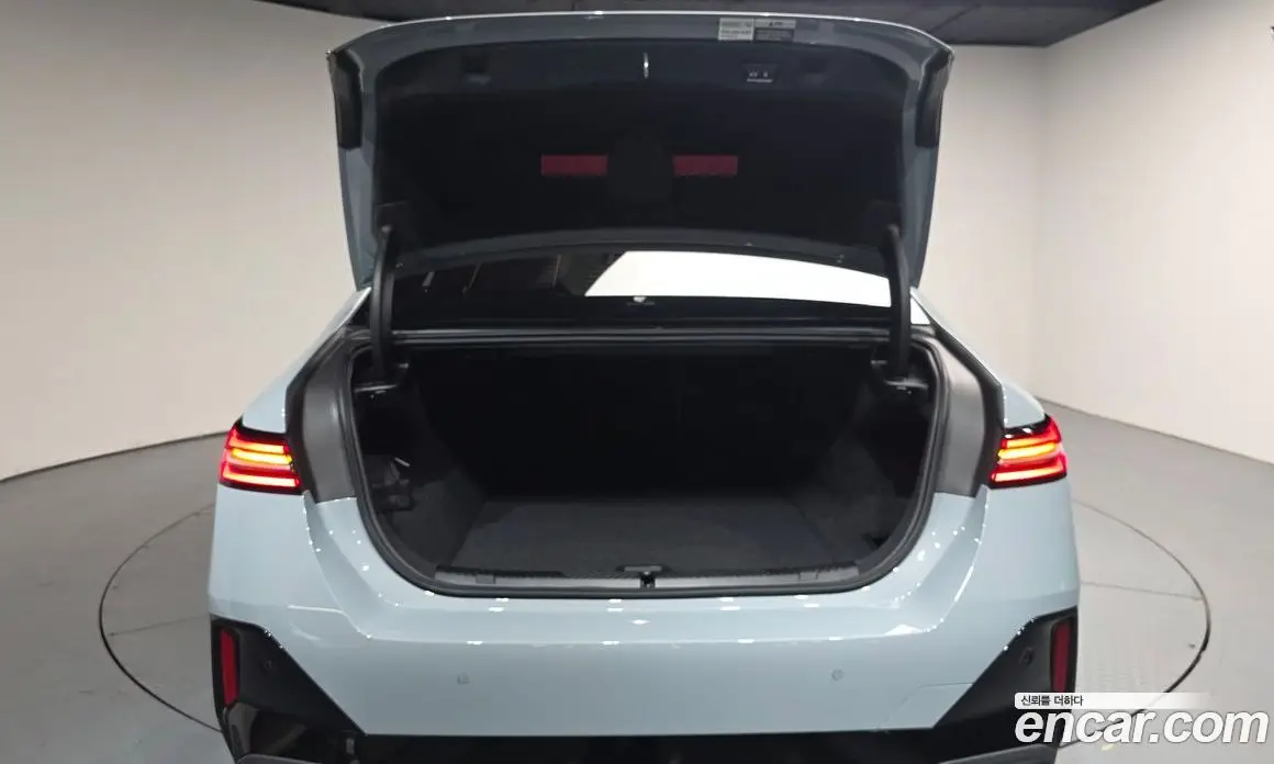 BMW i5 2025 0.2 автомат (гидро), фото 29