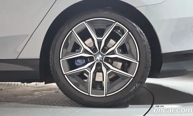 BMW i5 2025 0.2 автомат (гидро), миниатюра 6