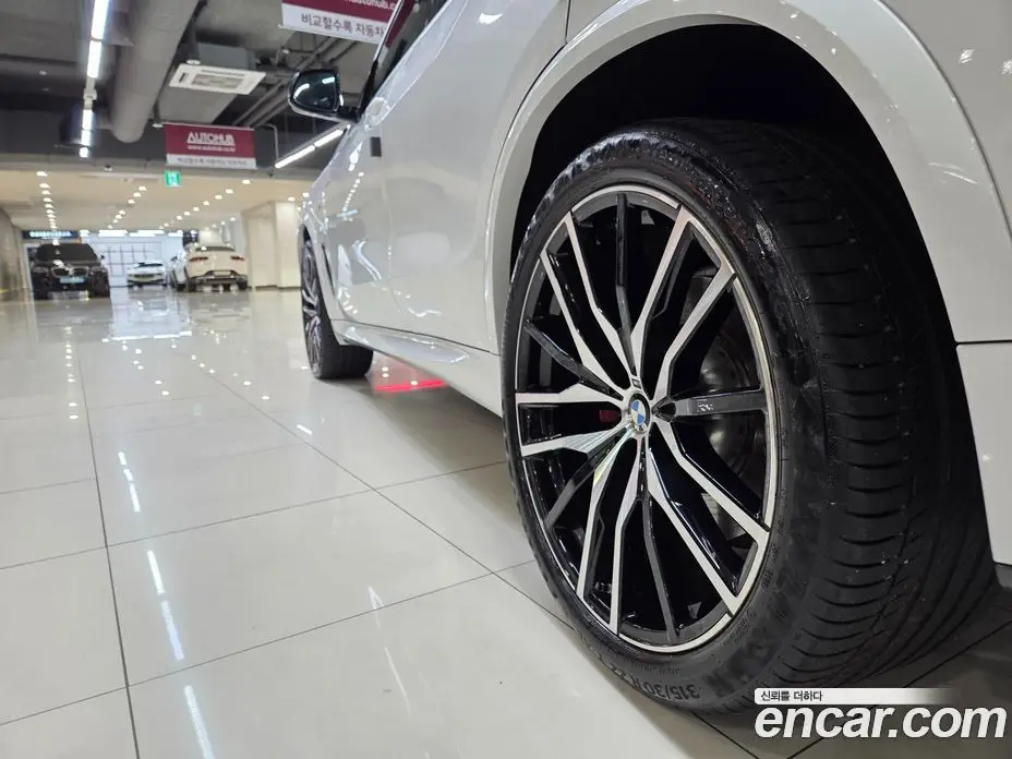 BMW X5 2022 4.4 автомат (гидро), фото 19