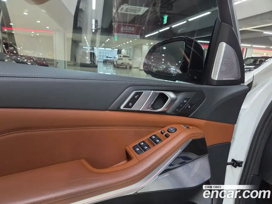 BMW X5 2022 4.4 автомат (гидро), фото 9