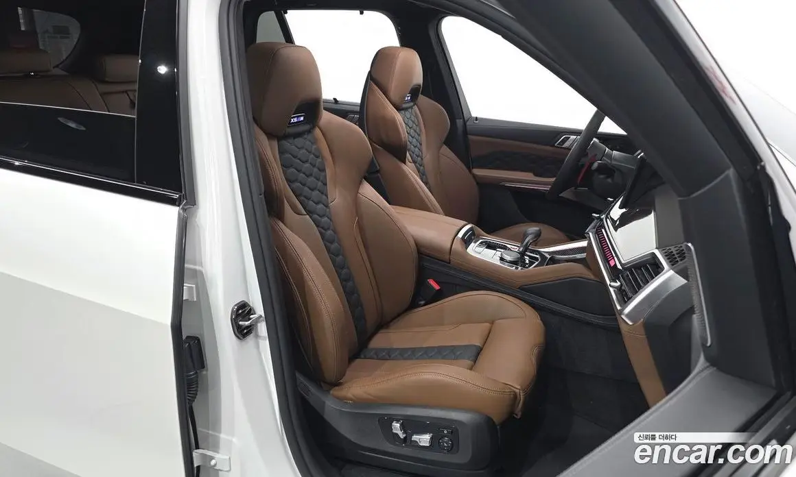 BMW X5M 2025 4.4 автомат (гидро), фото 16