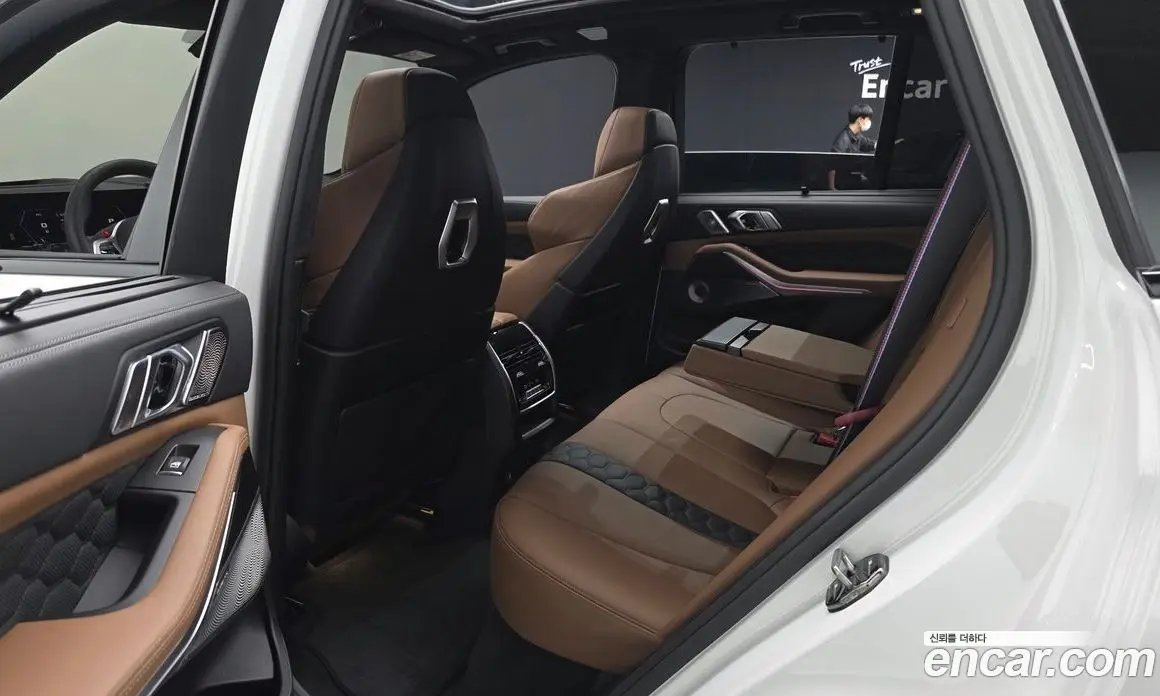 BMW X5M 2025 4.4 автомат (гидро), фото 17
