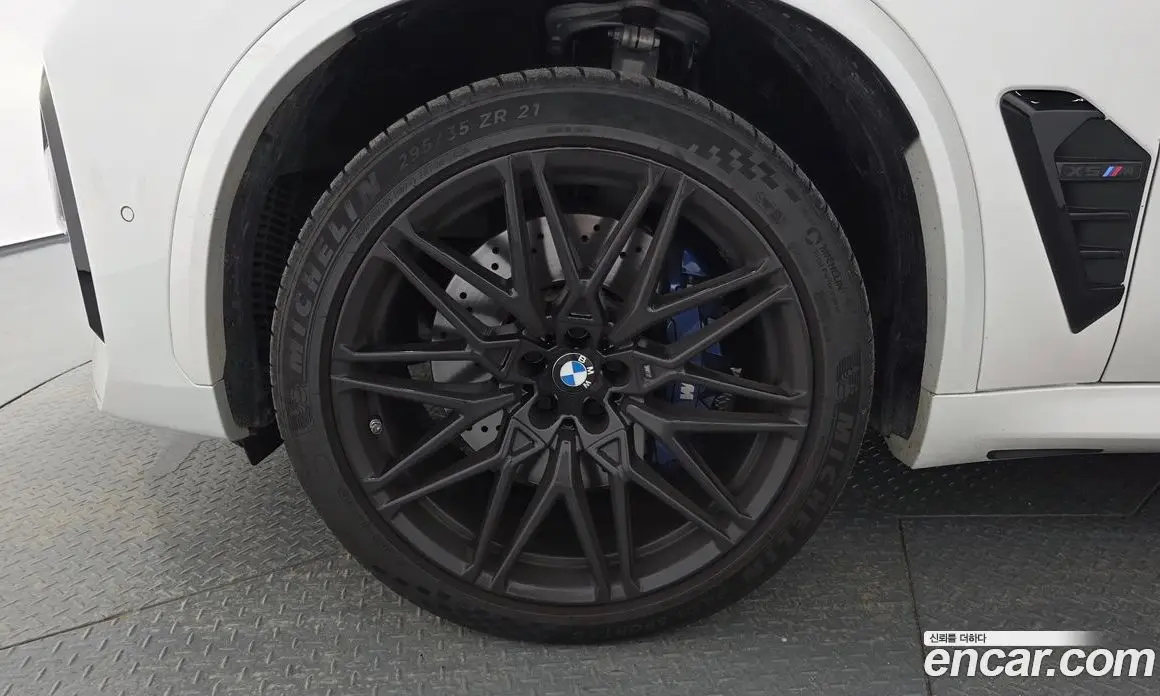 BMW X5M 2025 4.4 автомат (гидро), фото 5