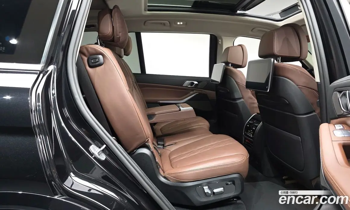BMW X7 2021 3.0 автомат (гидро), фото 16