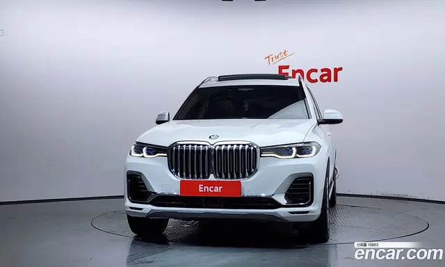 BMW X7 2022 3.0 автомат (гидро), миниатюра 3