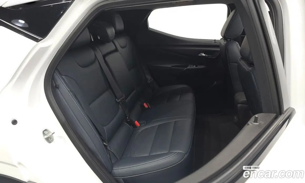 Chevrolet 볼트 EUV 2023 0.2 автомат (гидро), фото 11