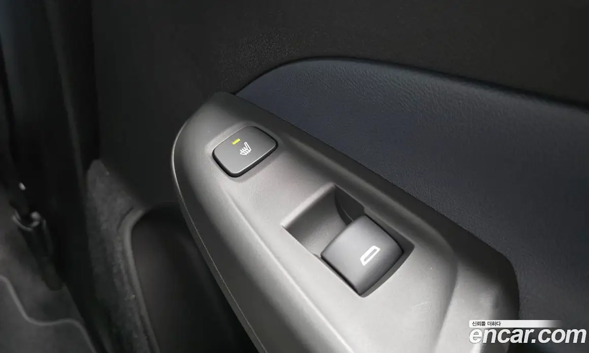 Chevrolet 볼트 EUV 2023 0.2 автомат (гидро), фото 19