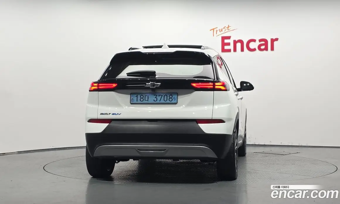 Chevrolet 볼트 EUV 2023 0.2 автомат (гидро), фото 4