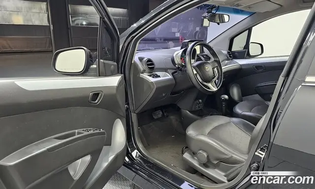 Chevrolet Spark 2014 1.0 автомат (гидро), миниатюра 10