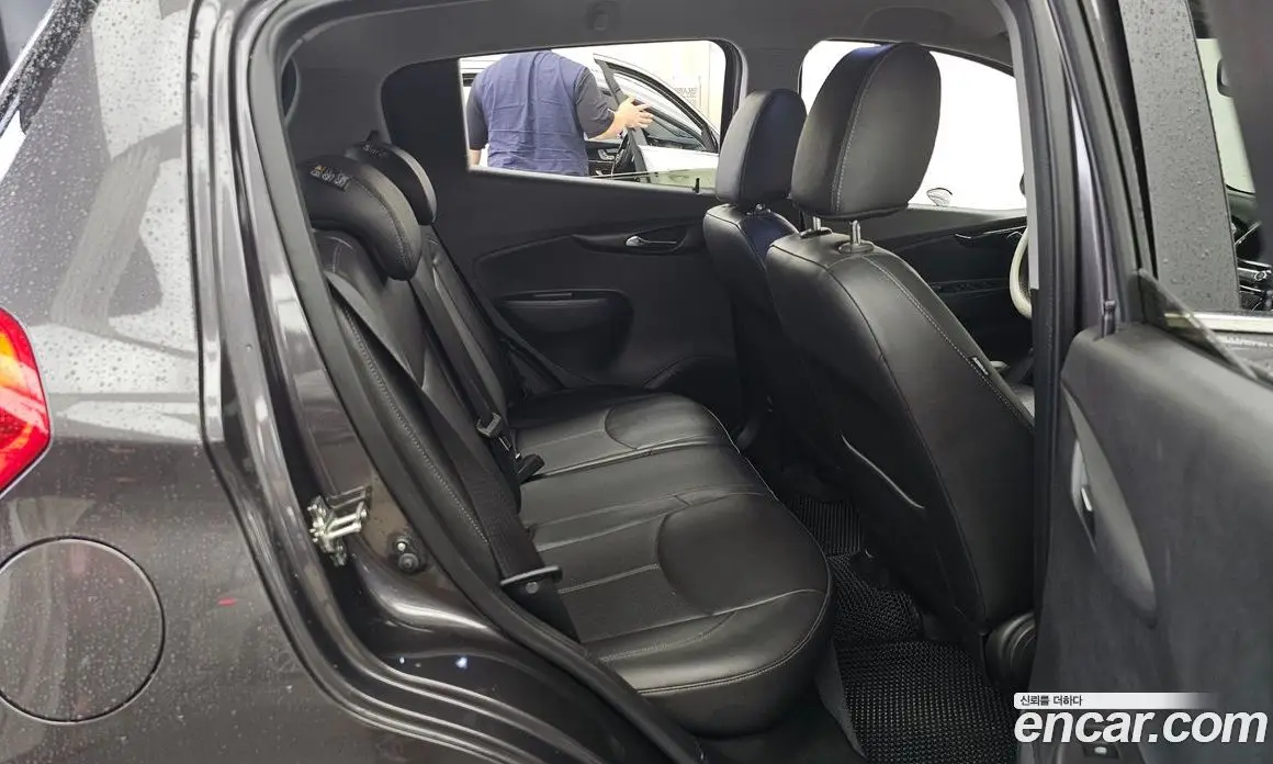 Chevrolet Spark 2015 1.0 автомат (гидро), фото 12