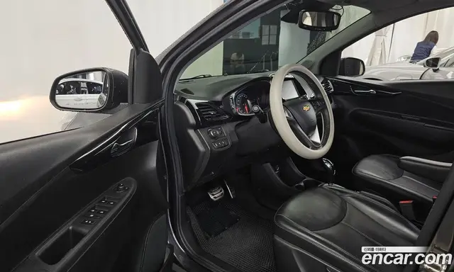 Chevrolet Spark 2015 1.0 автомат (гидро), миниатюра 10
