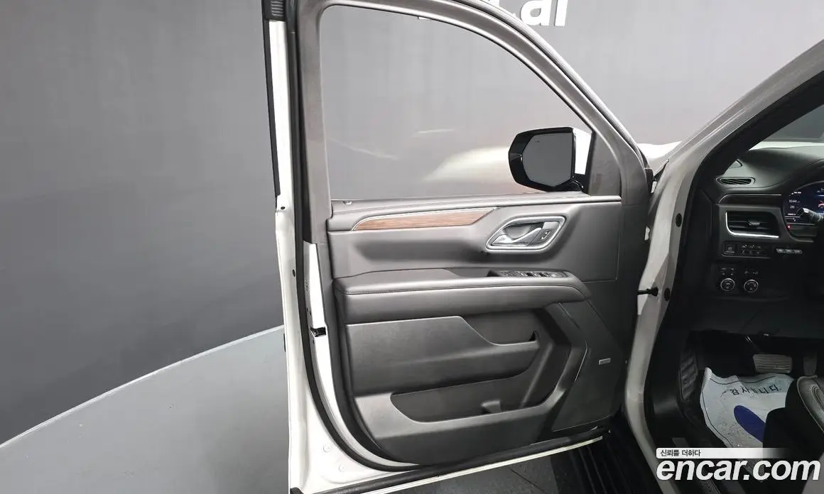 Chevrolet Tahoe 2023 6.2 автомат (гидро), фото 14