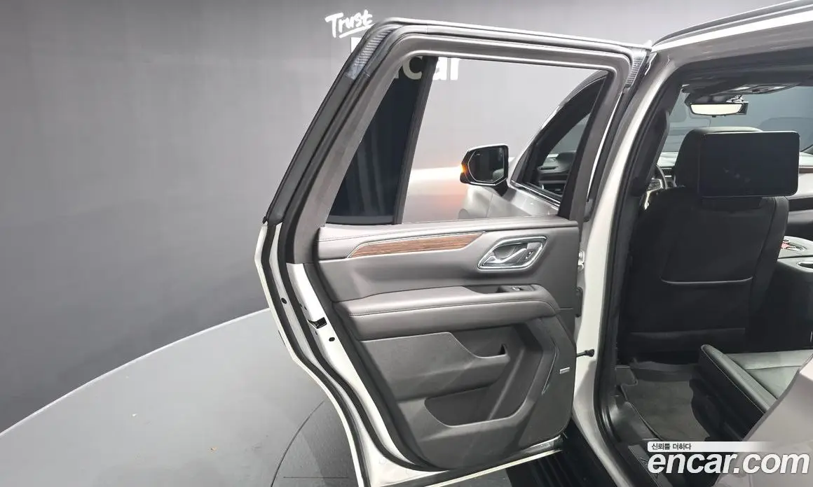 Chevrolet Tahoe 2023 6.2 автомат (гидро), фото 15