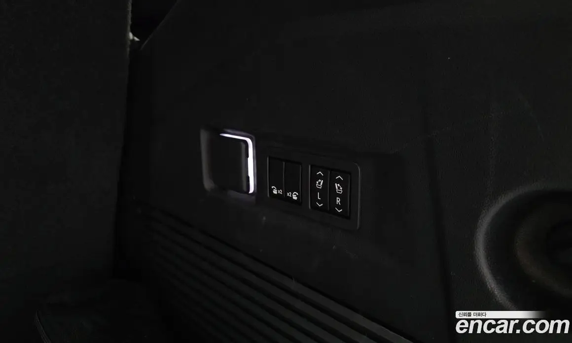 Chevrolet Tahoe 2023 6.2 автомат (гидро), фото 16