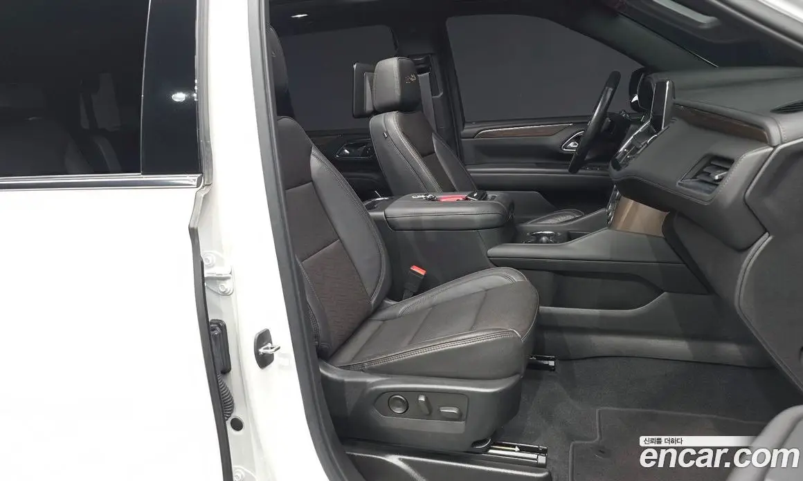 Chevrolet Tahoe 2023 6.2 автомат (гидро), фото 17