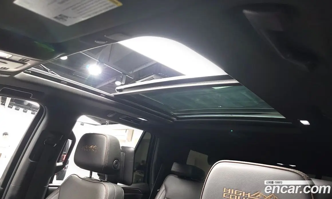 Chevrolet Tahoe 2023 6.2 автомат (гидро), фото 24
