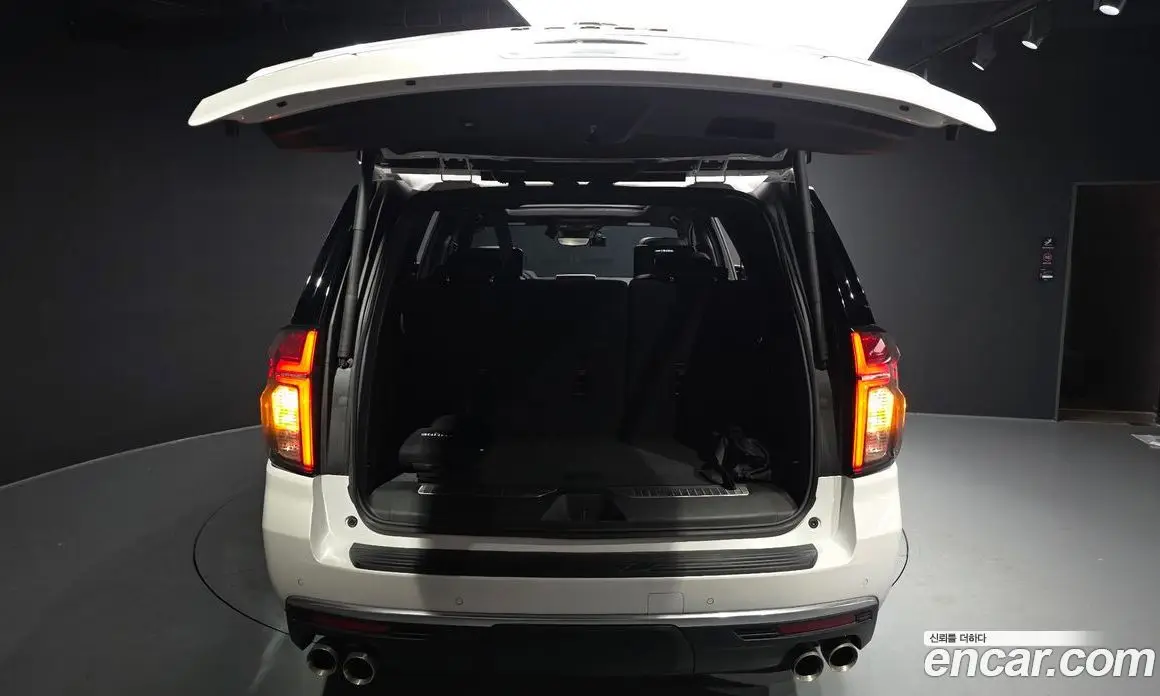 Chevrolet Tahoe 2023 6.2 автомат (гидро), фото 26