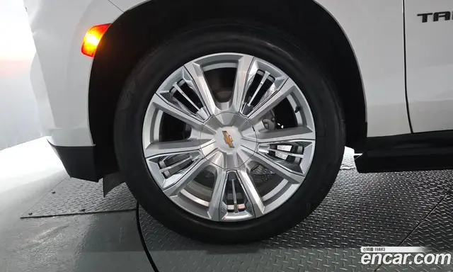 Chevrolet Tahoe 2023 6.2 автомат (гидро), миниатюра 5