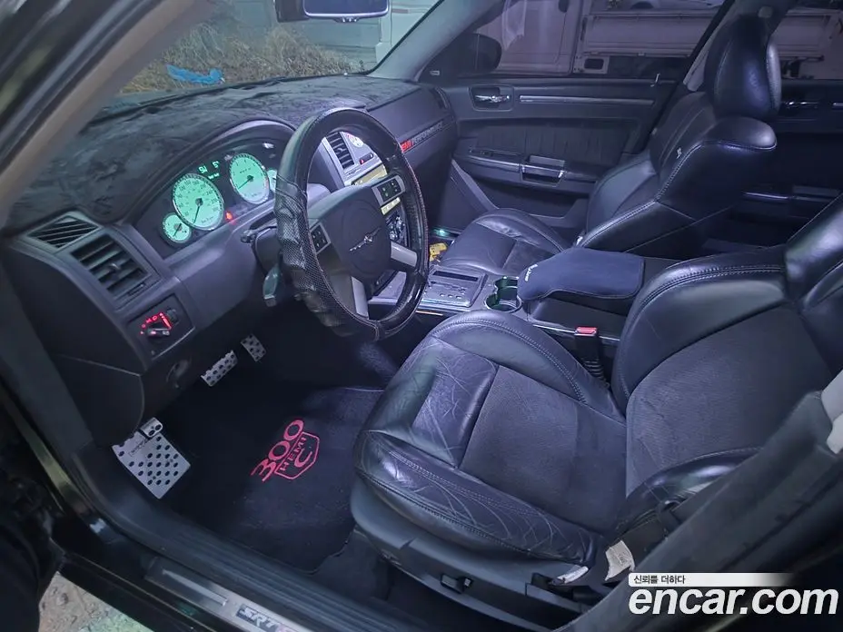 Chrysler 300C 2008 6.1 автомат (гидро), фото 12