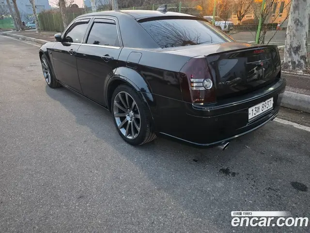 Chrysler 300C 2008 6.1 автомат (гидро), миниатюра 9