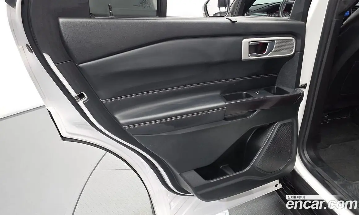 Ford Explorer 2020 2.3 автомат (гидро), фото 15