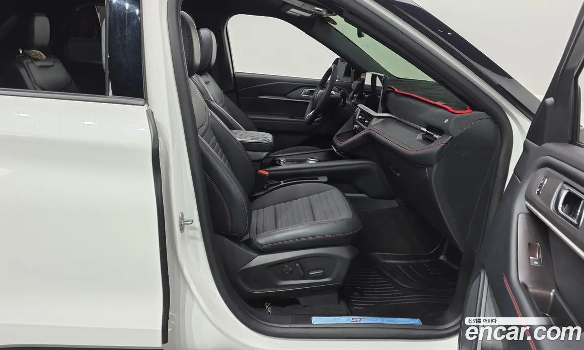 Ford Explorer 2025 2.3 автомат (гидро), фото 16