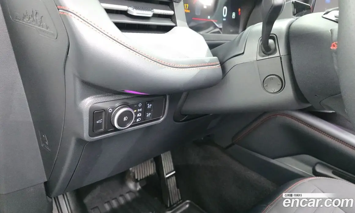 Ford Explorer 2025 2.3 автомат (гидро), фото 26