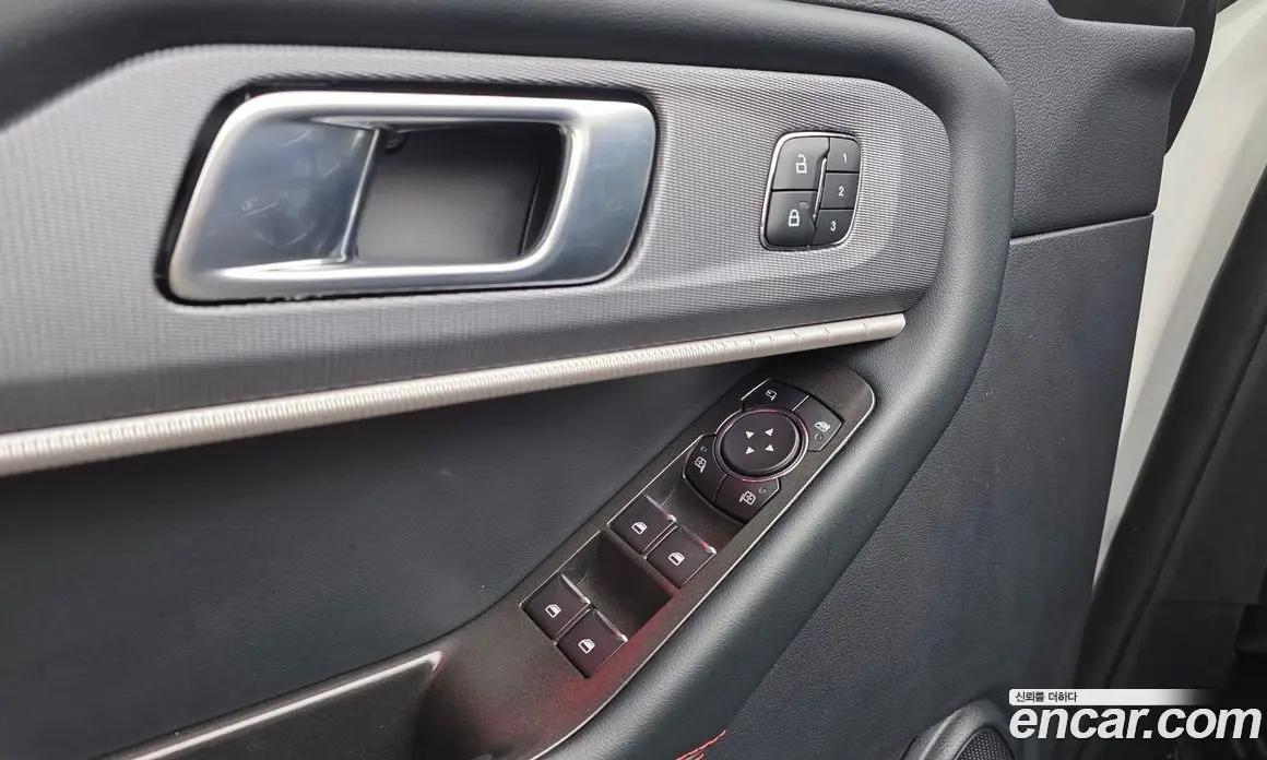 Ford Explorer 2025 2.3 автомат (гидро), фото 28