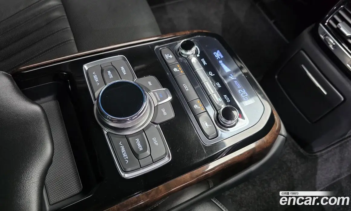 Genesis EQ900 2016 3.8 автомат (гидро), фото 23