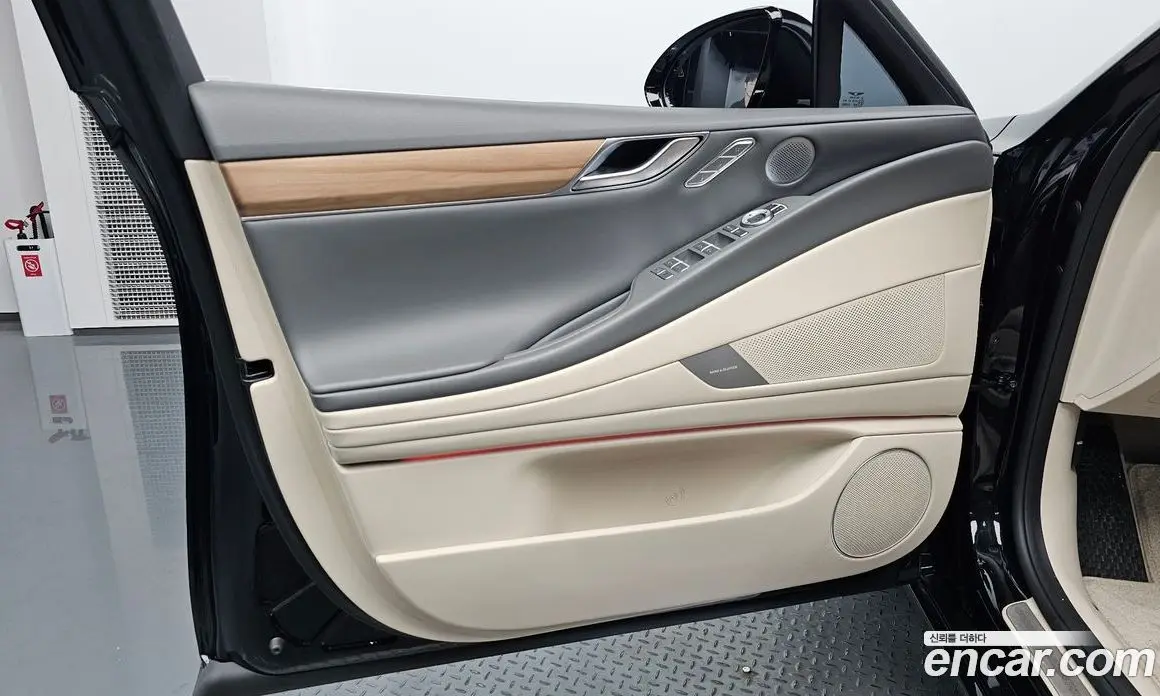 Genesis G80 2024 2.5 автомат (гидро), фото 13