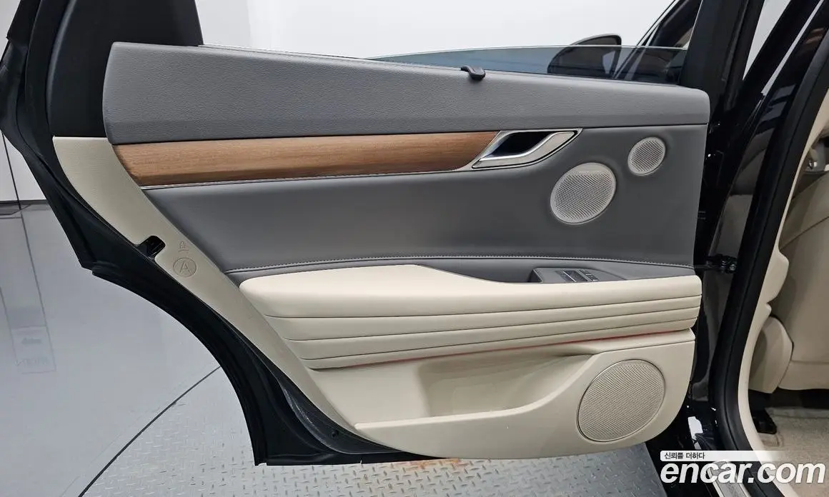Genesis G80 2024 2.5 автомат (гидро), фото 14