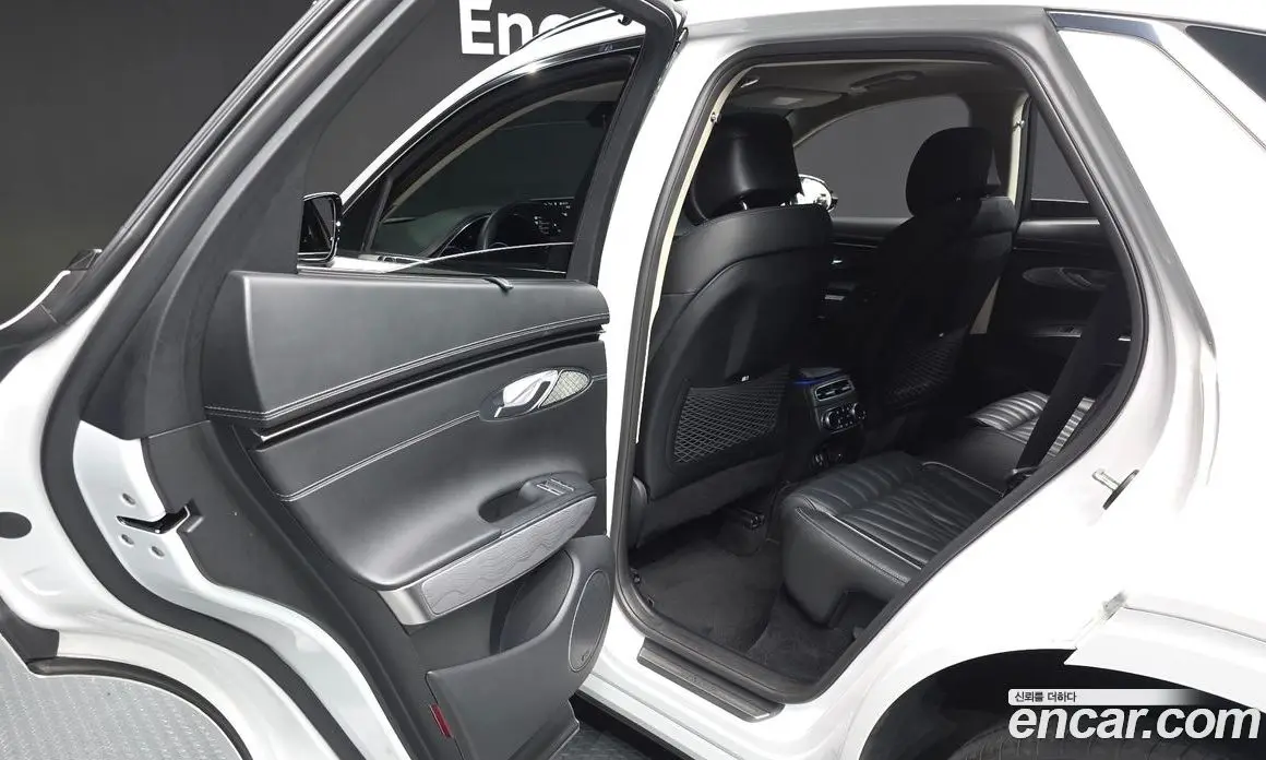 Genesis GV70 2021 3.5 автомат (гидро), фото 16