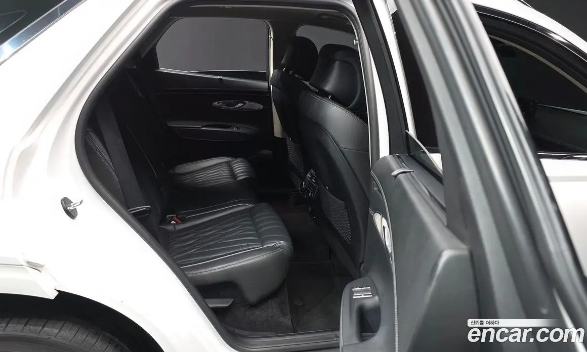 Genesis GV70 2021 3.5 автомат (гидро), фото 18