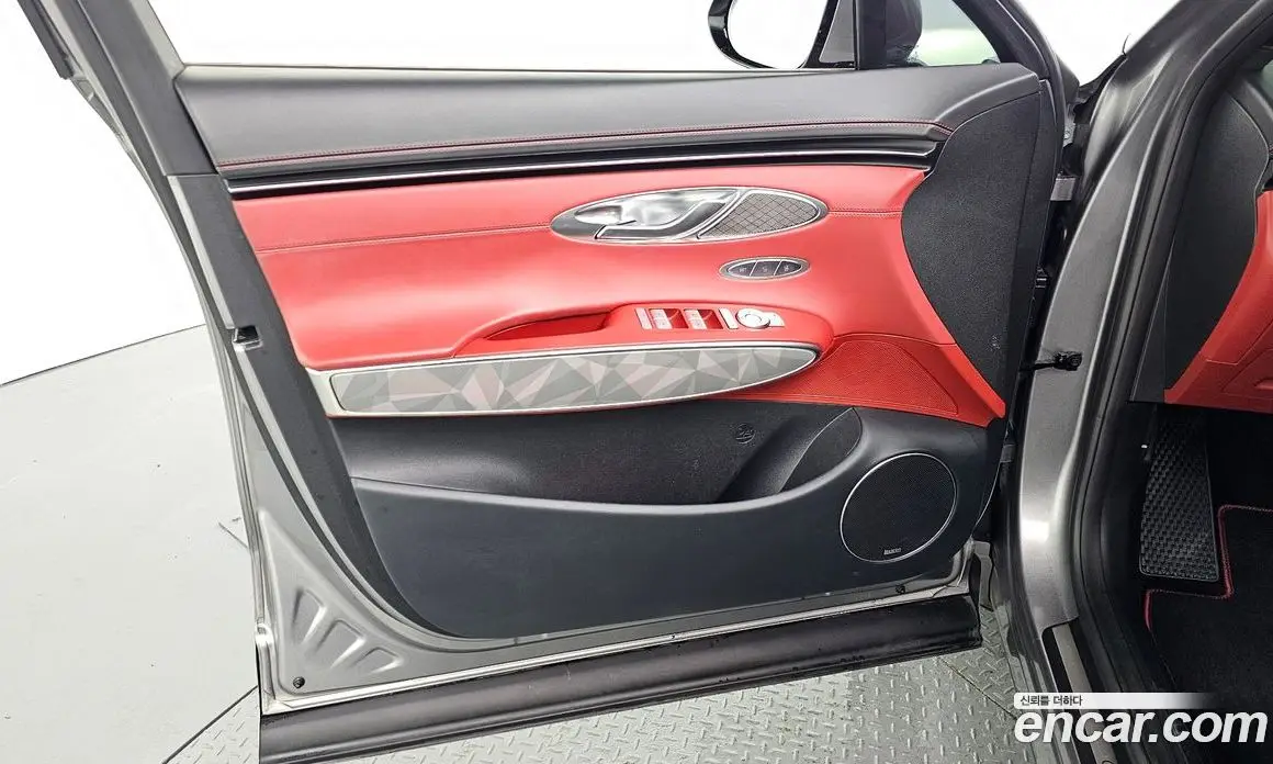 Genesis GV70 2021 2.2 автомат (гидро), фото 14