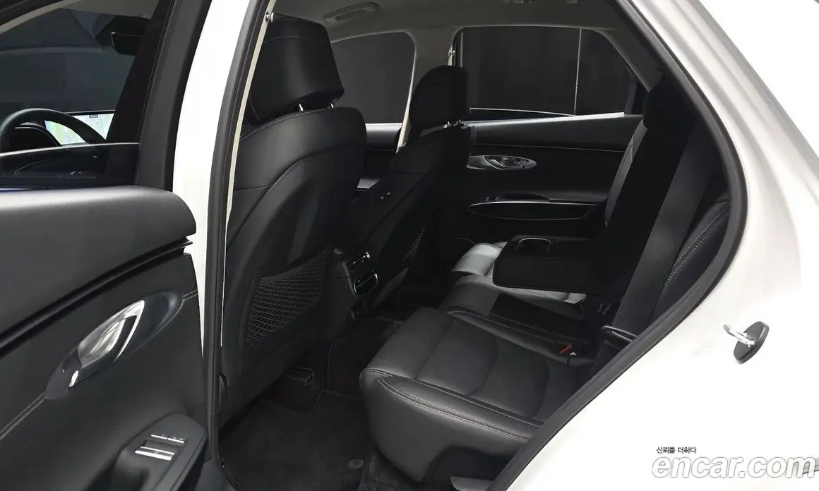 Genesis GV70 2022 2.5 автомат (гидро), фото 17