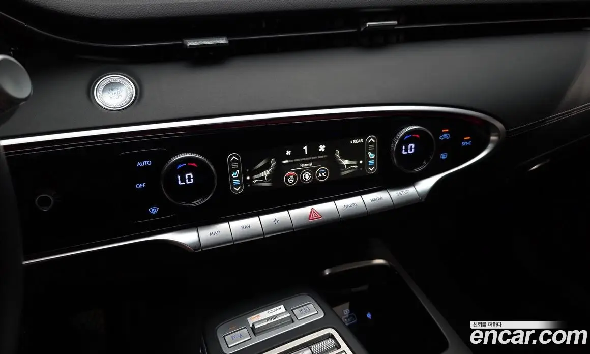 Genesis GV70 2022 2.5 автомат (гидро), фото 23